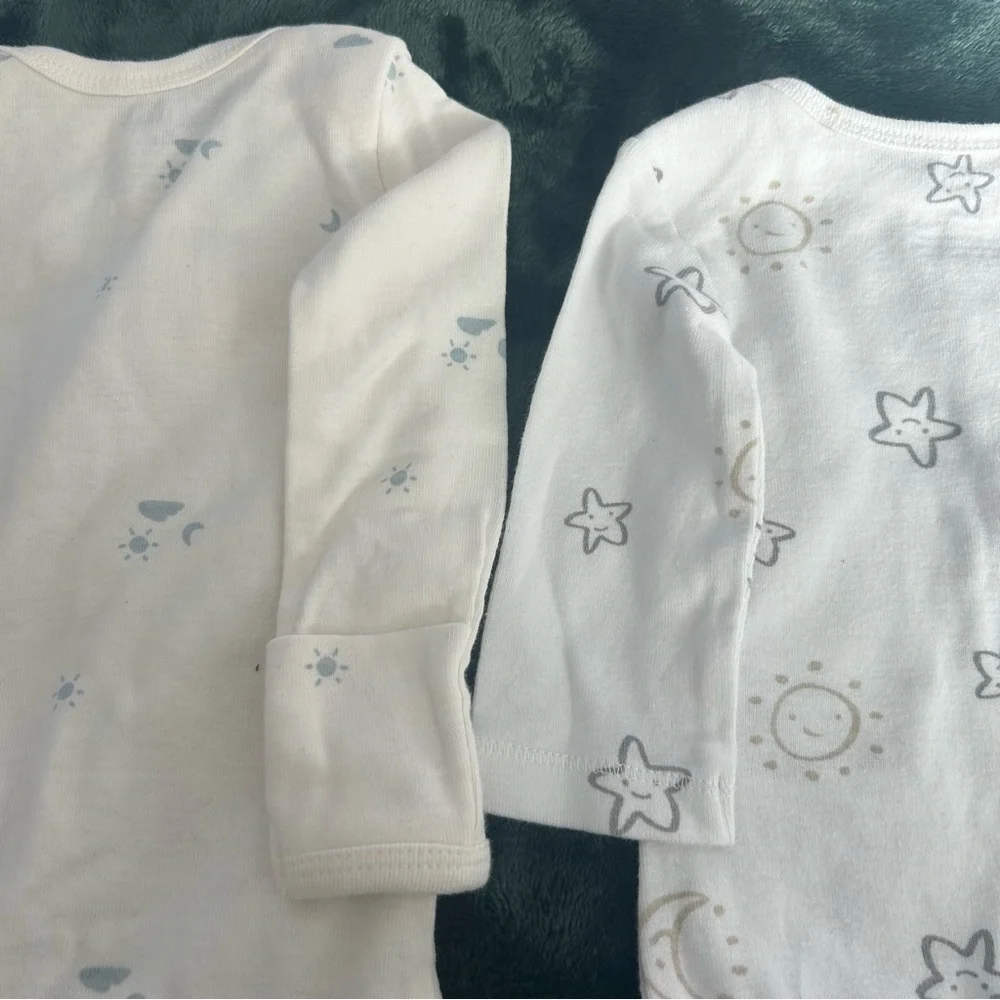 NWOT Carters 3M Adorable Cream and White Star & Moon Long Sleeve Baby Onesies